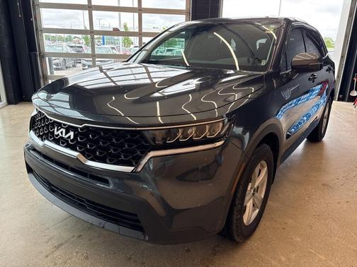 2023 Kia Sorento LX