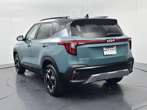 Blue / Black 2026 Kia Seltos S