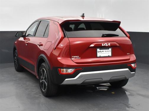 2025 Kia Niro LX