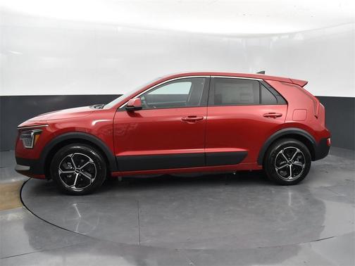 2025 Kia Niro LX