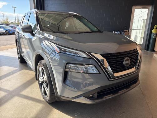 2022 Nissan Rogue SL