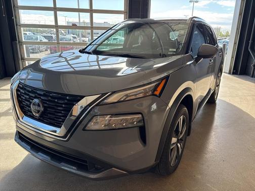 2022 Nissan Rogue SL