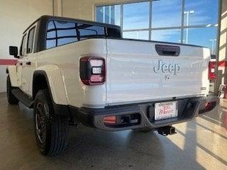 Photo 4 of 36 of 2020 Jeep Gladiator Overland
