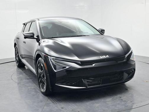 2025 Kia EV6 Wind