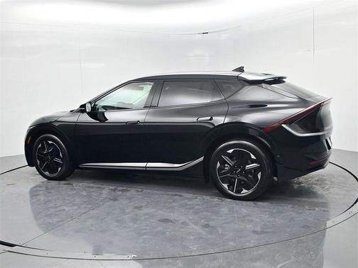 2025 Kia EV6 Wind