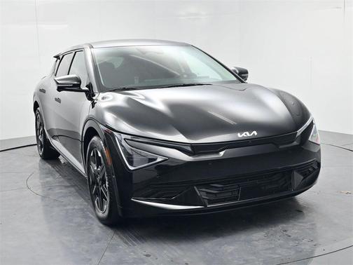 2025 Kia EV6 Wind