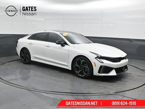 Snow White Pearl 2025 Kia K5 GT-Line