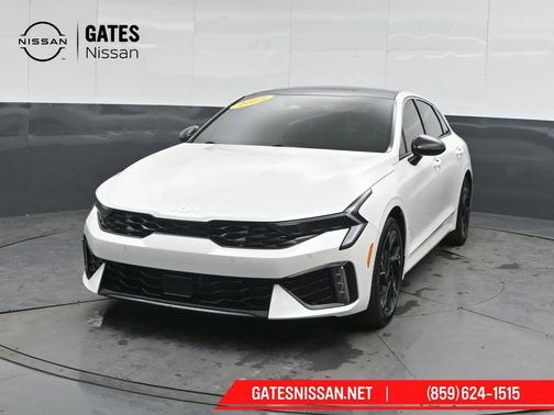 Snow White Pearl 2025 Kia K5 GT-Line