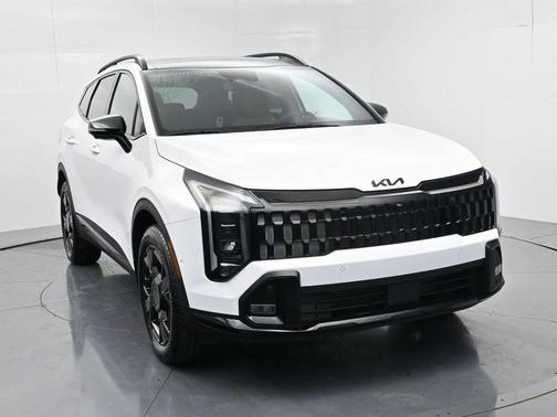 Glacial White Pearl 2026 Kia Sportage X-Line