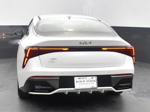 2025 Kia K5 LXS