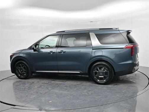 2025 Kia Carnival SX