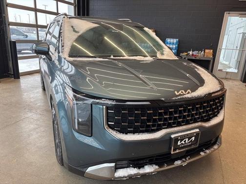 2025 Kia Carnival SX