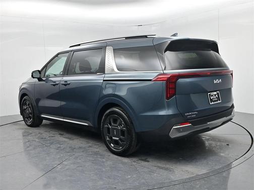 2025 Kia Carnival SX