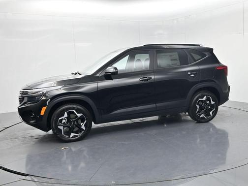 Fusion Orange 2026 Kia Seltos S
