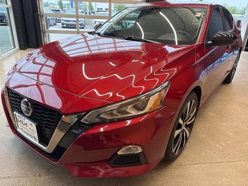 2022 Nissan Altima 2.5 SR