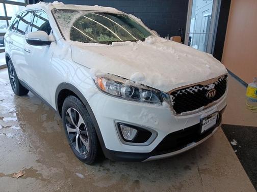 2016 Kia Sorento EX