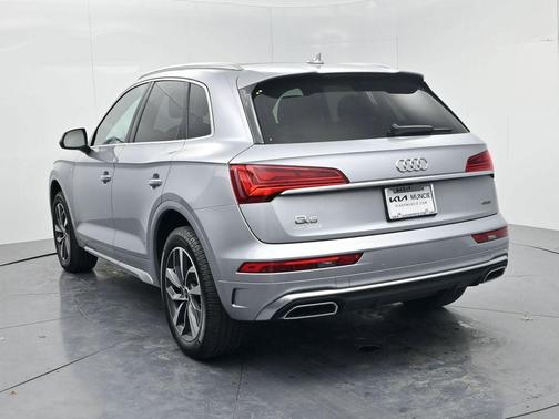 2023 Audi Q5 45 S line quattro Premium