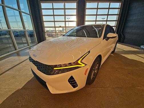 2022 Kia K5 LXS