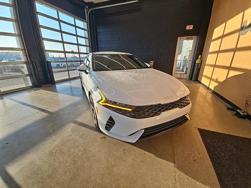 2022 Kia K5 LXS