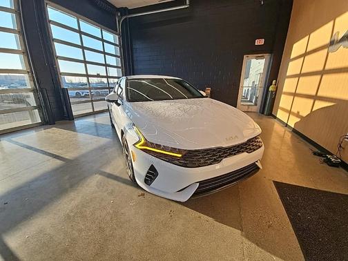 2022 Kia K5 LXS