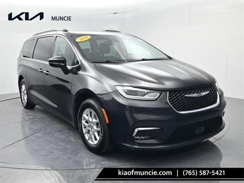 2022 Chrysler Pacifica Touring-L