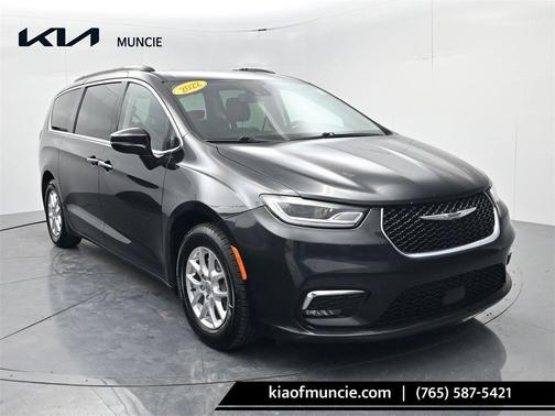 2022 Chrysler Pacifica Touring-L