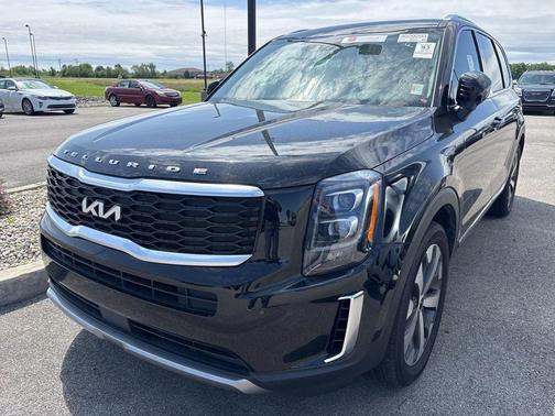 Ebony Black 2022 Kia Telluride EX