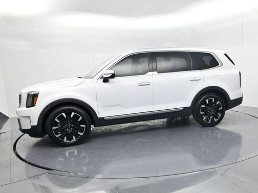 Glacial White Pearl 2023 Kia Telluride SX-Prestige