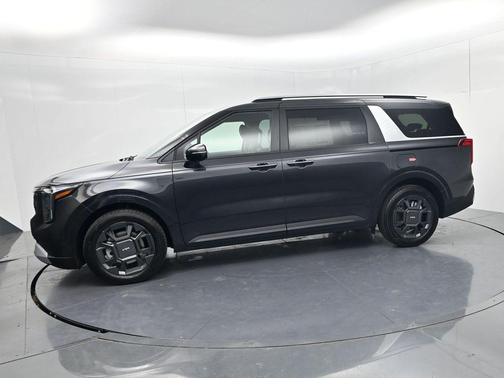 Metal 2026 Kia Carnival Hybrid EX