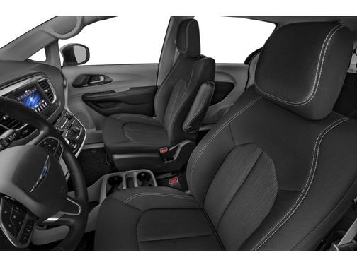 2020 Chrysler Voyager LX