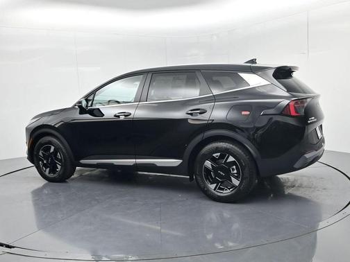 Ebony Black 2026 Kia Sportage LX