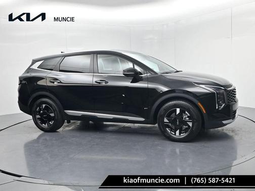 Ebony Black 2026 Kia Sportage LX