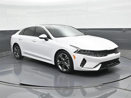 2022 Kia K5 EX