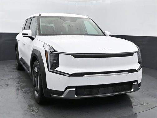 2026 Kia EV9 Light Long Range
