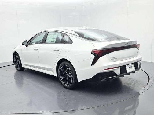 Snow White Pearl 2026 Kia K5 GT-Line