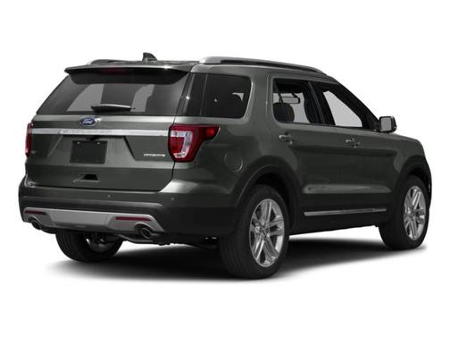 Ingot Silver 2017 Ford Explorer XLT