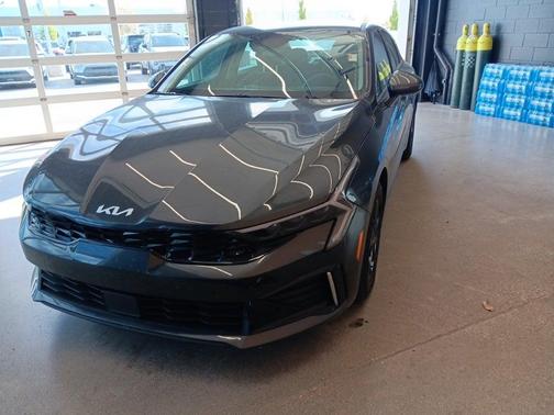 2025 Kia K5 LXS