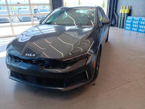 2025 Kia K5 LXS
