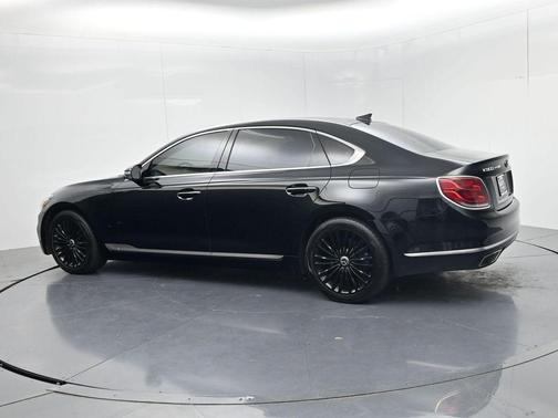 Aurora Black 2020 Kia K900 Luxury