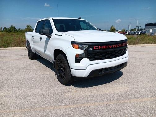 Summit White 2023 Chevrolet Silverado 1500 Custom