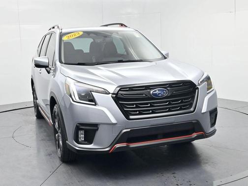 Ice Silver Metallic 2023 Subaru Forester Sport