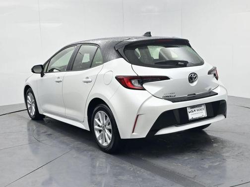 2023 Toyota Corolla Hatchback SE