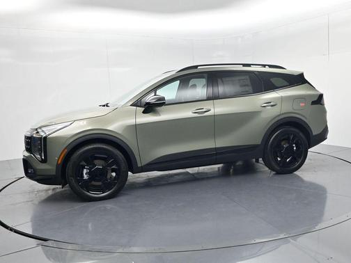 Jungle Green 2026 Kia Sportage Plug-In Hybrid X-Line Prestige