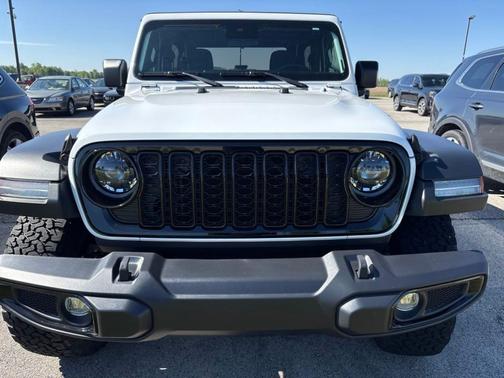 Bright White Clearcoat 2024 Jeep Wrangler Sport