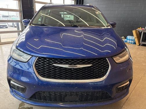 2021 Chrysler Pacifica Touring-L