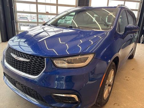 2021 Chrysler Pacifica Touring-L