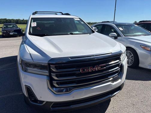 White Frost Tri-Coat 2021 GMC Acadia AT4