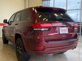 Photo 4 of 7 of 2020 Jeep Grand Cherokee Altitude