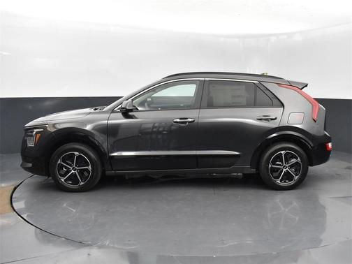 2025 Kia Niro SX