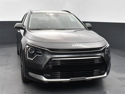 2025 Kia Niro SX
